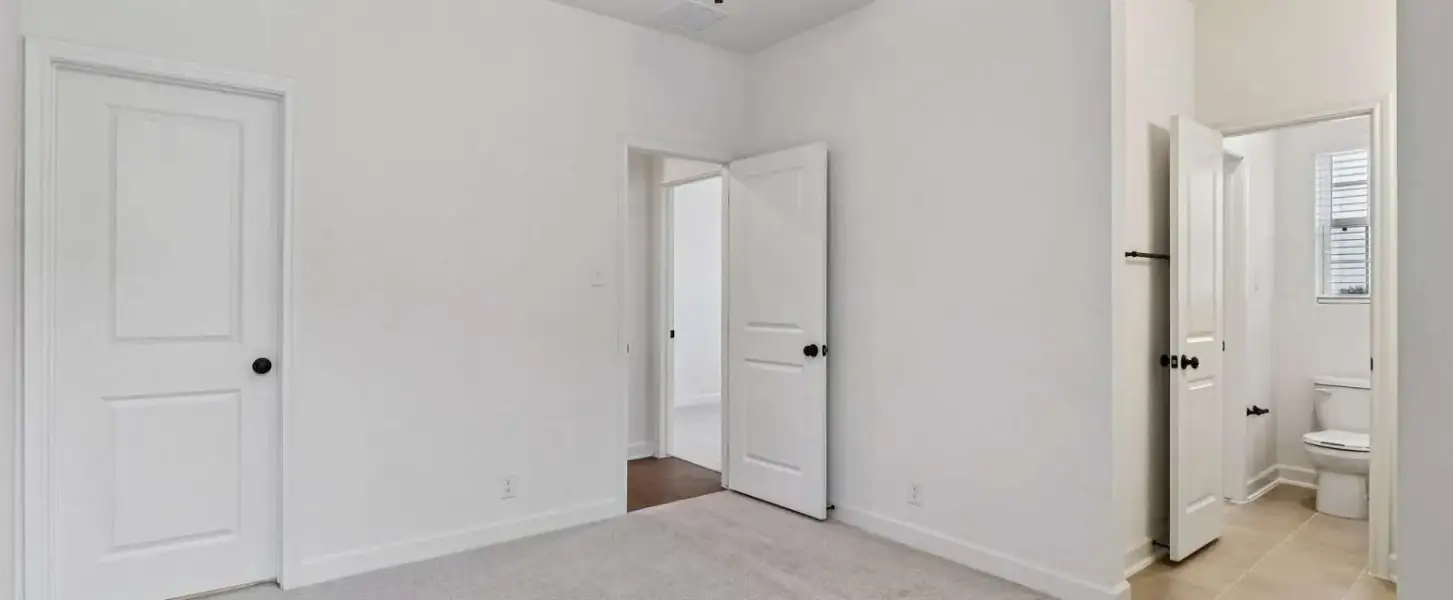 Representative unfurnished interior of a home built from the San Saba by Ashton Woods in Saddlebrook Ranch, Schertz (Image 17).