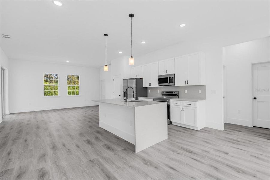 Furnished interior view inside a new home in , Ocala (Image 8).