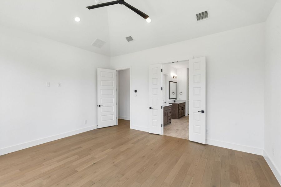 Spacious, unfurnished interior of a new home in The Parks at Wilson Creek, Celina (Image 44). Spacious, unfurnished interior of a new home in The Parks at Wilson Creek, Celina (Image 44).