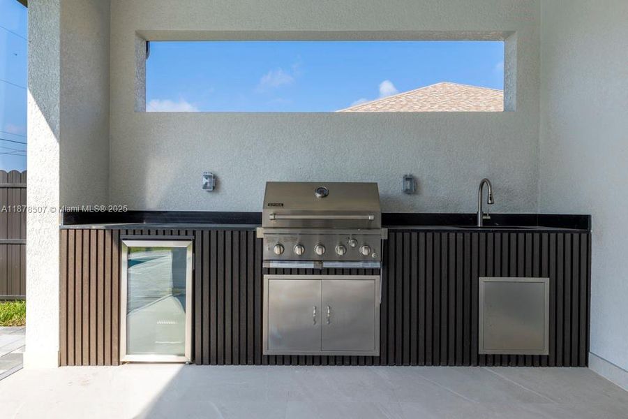 Furnished interior view inside a new home in , Cape Coral (Image 5).