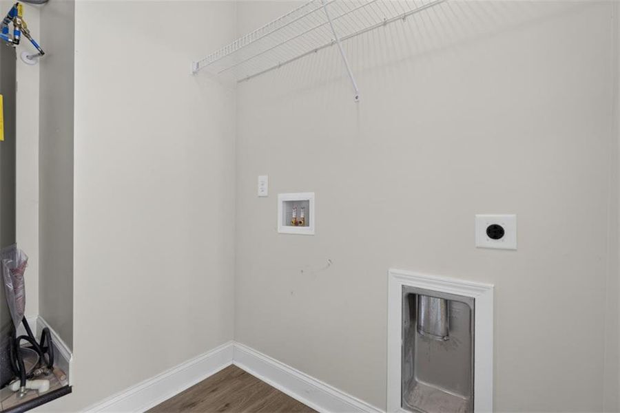 Spacious, unfurnished interior of a new home in , Dallas (Image 28). Spacious, unfurnished interior of a new home in , Dallas (Image 28).