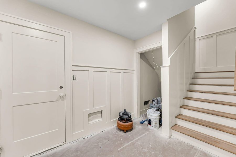 Spacious, unfurnished interior of a new home in , Isle Of Palms (Image 60).