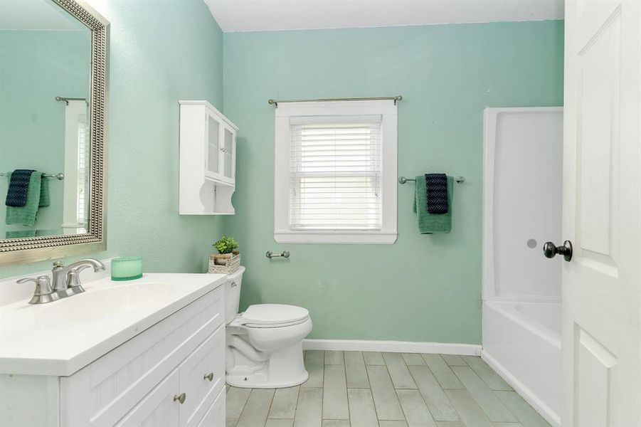 Furnished interior view inside a new home in , Cleburne (Image 5).