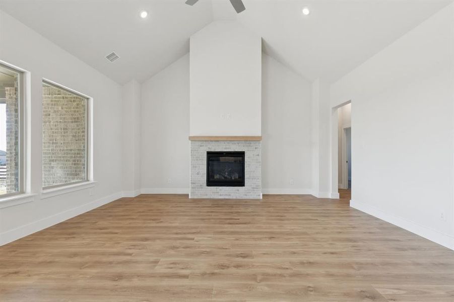 Spacious, unfurnished interior of a new home in Ellis Ranch Estates, Waxahachie (Image 21).