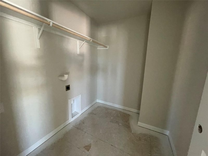 Spacious, unfurnished interior of a new home in Covered Bridge, Hutto (Image 18). Spacious, unfurnished interior of a new home in Covered Bridge, Hutto (Image 18).
