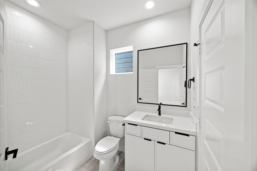 Furnished interior view inside a new home in Shepherd Heights, Houston (Image 14).