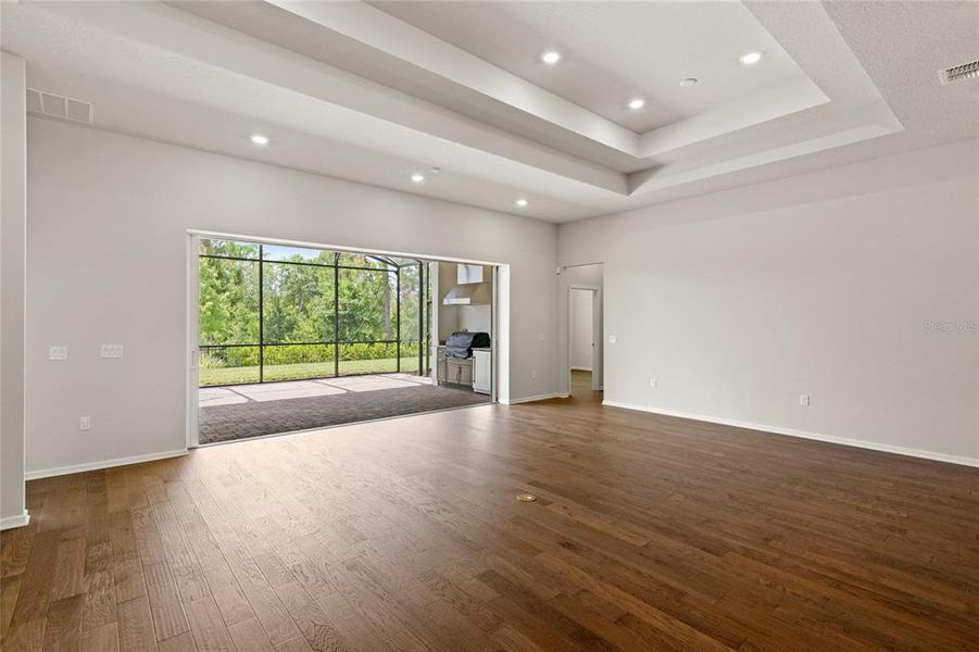 Spacious, unfurnished interior of a new home in , Winter Garden (Image 21). Spacious, unfurnished interior of a new home in , Winter Garden (Image 21).