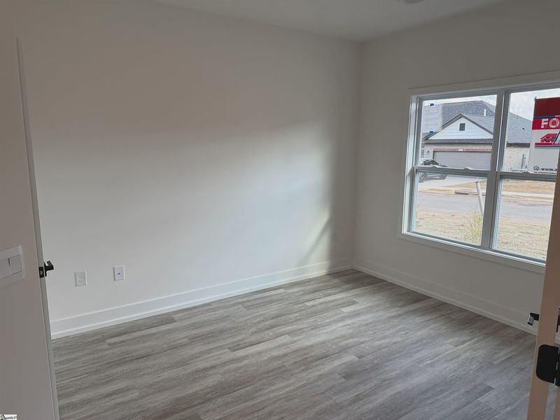 Spacious, unfurnished interior of a new home in Hidden Lake Estates, Greenville (Image 9).