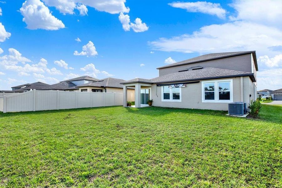Exterior details and patio area of a home in Mirada, San Antonio (Image 24).