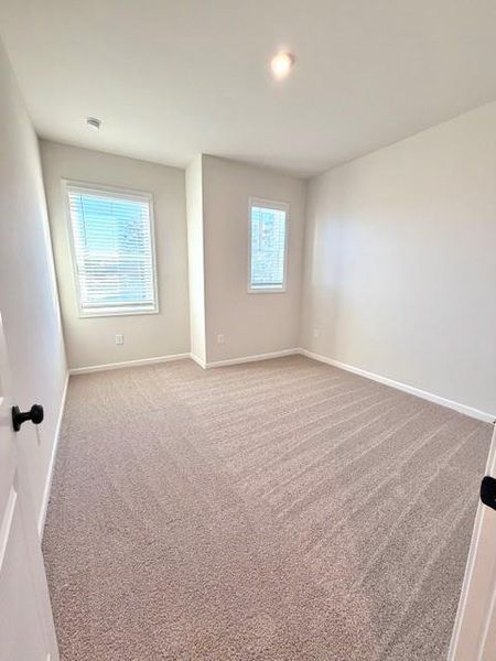 Spacious, unfurnished interior of a new home in Towne Village at Suwanee Dam, Sugar Hill (Image 25).