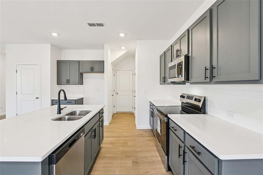 Furnished interior view inside a new home in Leydenview, Mableton (Image 9). Furnished interior view inside a new home in Leydenview, Mableton (Image 9).
