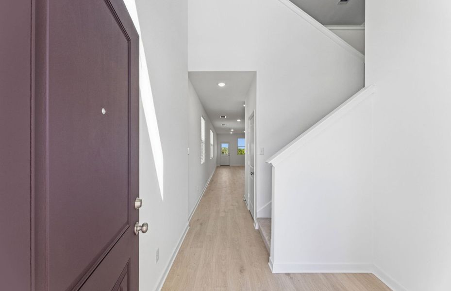 Spacious, unfurnished interior of a new home in Sonterra, Jarrell (Image 16).