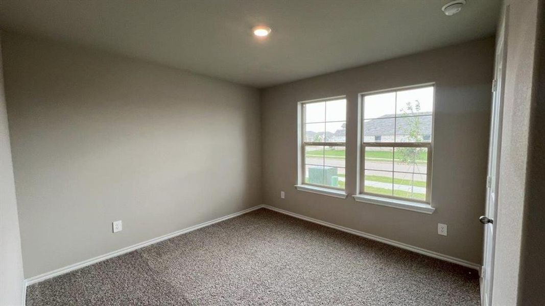 Spacious, unfurnished interior of a new home in Rosewood at Beltmill, Fort Worth (Image 9).