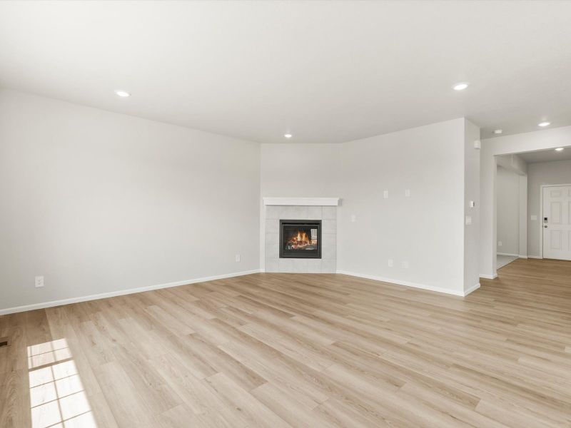 Spacious, unfurnished interior of a new home in Buffalo Highlands: The Canyon Collection, Commerce City (Image 13).