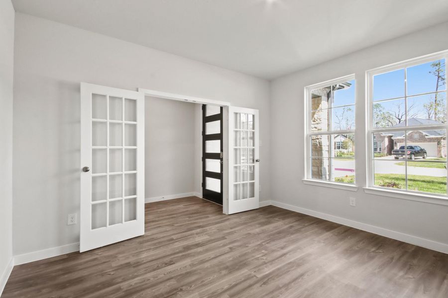 Spacious, unfurnished interior of a new home in The Woodlands Hills, Willis (Image 10). Spacious, unfurnished interior of a new home in The Woodlands Hills, Willis (Image 10).