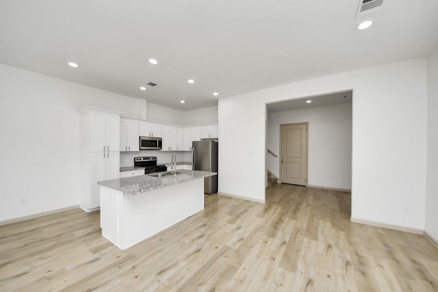 Image 23 of a home in .