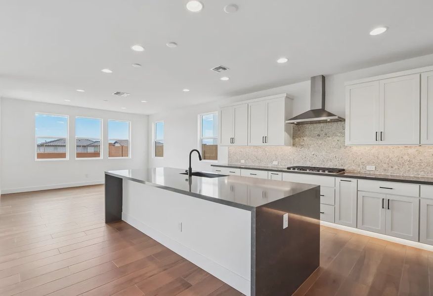 Kitchen Dining - 7 of 15