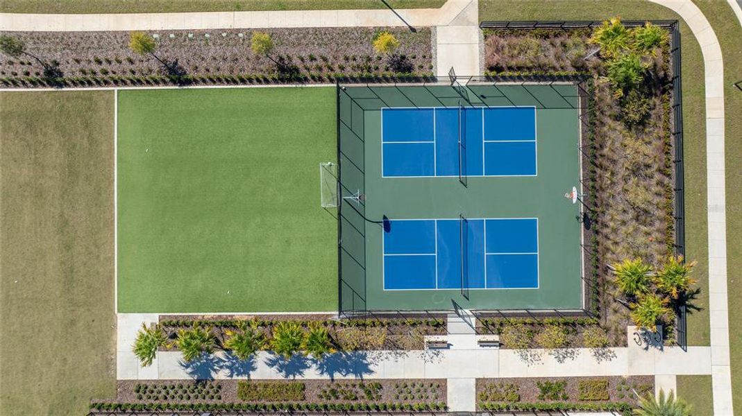 Community amenities in Silverleaf Reserve, Winter Garden (Image 33).