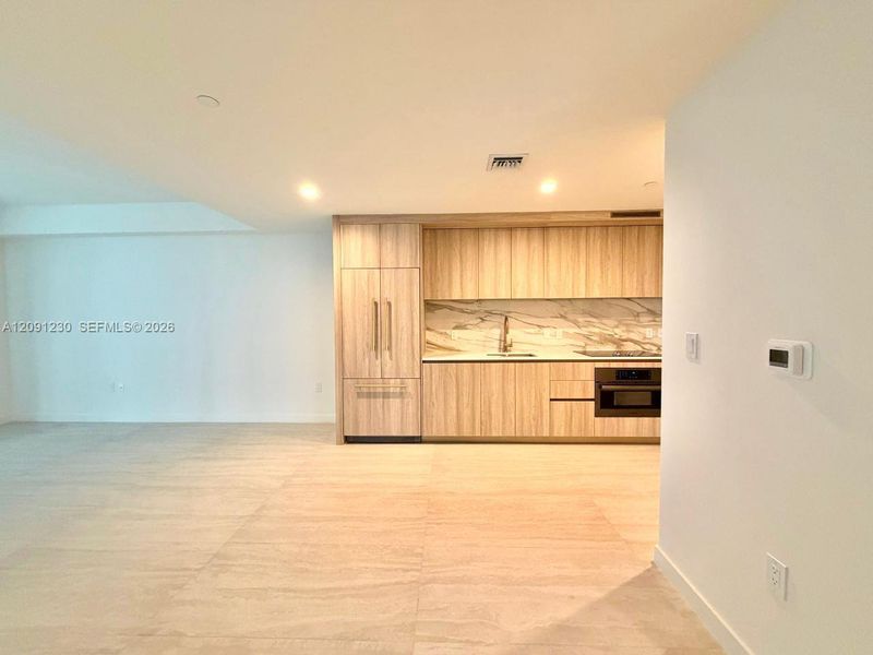 Spacious, unfurnished interior of a new home in , Miami (Image 13).