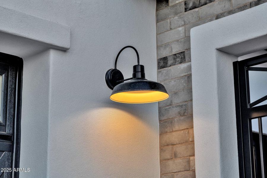 201-web-or-mls-1063-e-palm-bch-dr