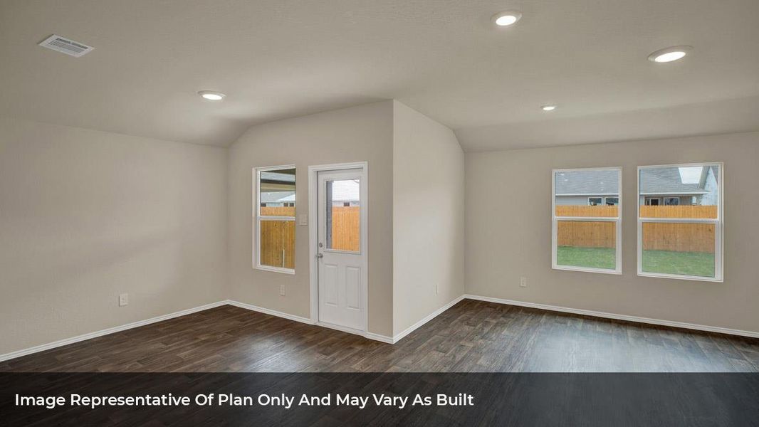 Spacious, unfurnished interior of a new home in Bar W Ranch, Leander (Image 8).
