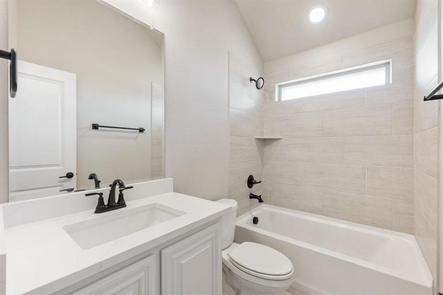 Image 33 of a home in East Oak Creek 50-55. Image 33 of a home in East Oak Creek 50-55.