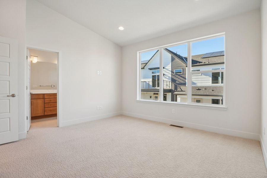 Spacious, unfurnished interior of a new home in Loretto Heights - Rise Collection, Denver (Image 14).