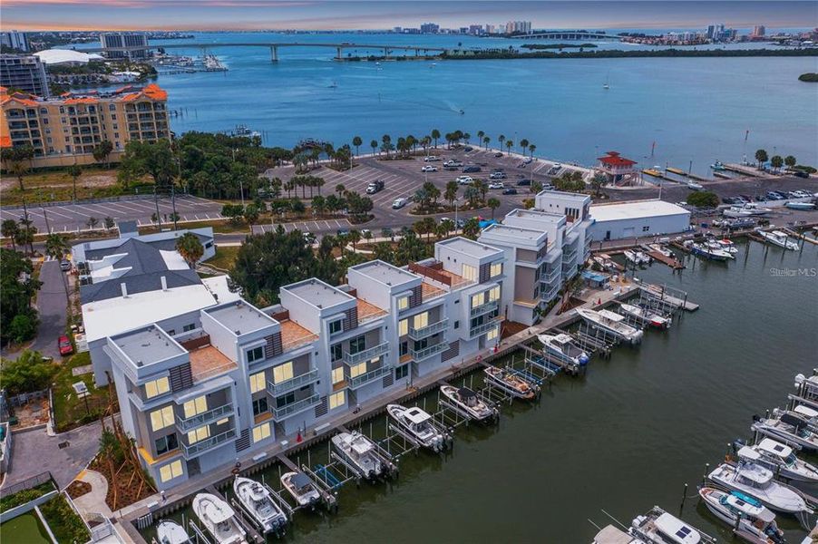 Condo located in Clearwater, FL showcasing its design and architecture (Image 4). Condo located in Clearwater, FL showcasing its design and architecture (Image 4).