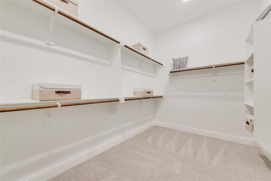 Image 35 of a home in Bayside.