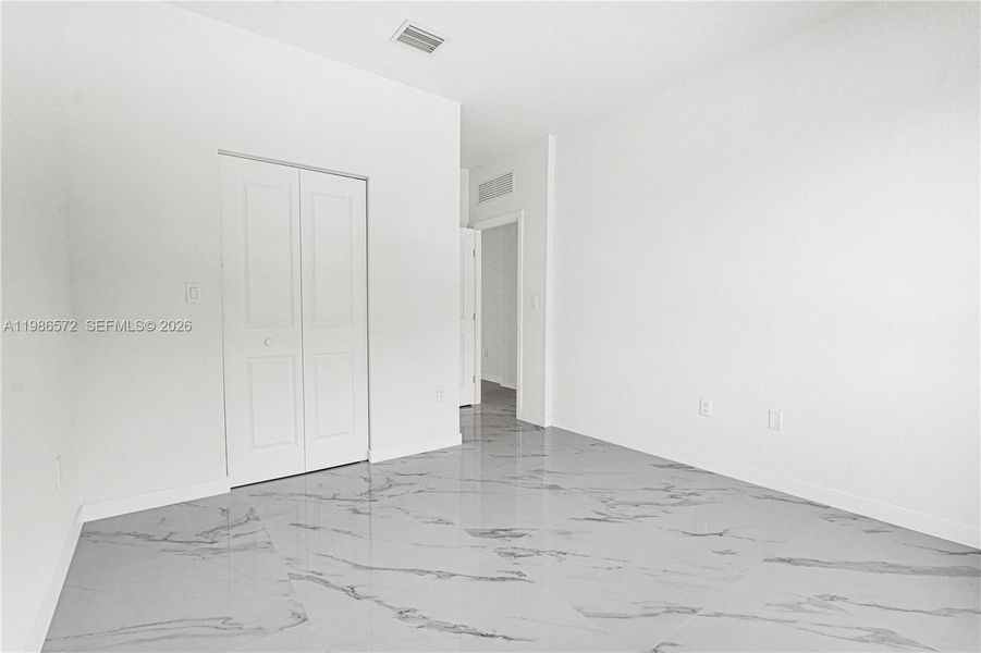 Spacious, unfurnished interior of a new home in , Miami (Image 52).