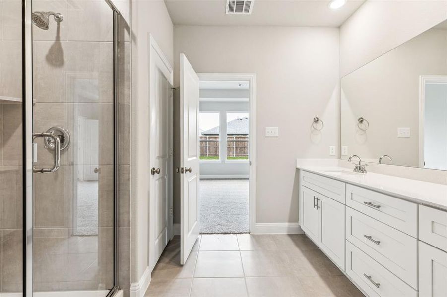 Furnished interior view inside a new home in , Celina (Image 7).