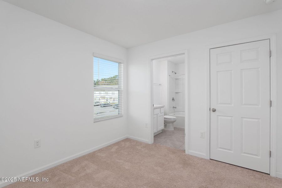 Spacious, unfurnished interior of a new home in Equinox East, Jacksonville (Image 20).