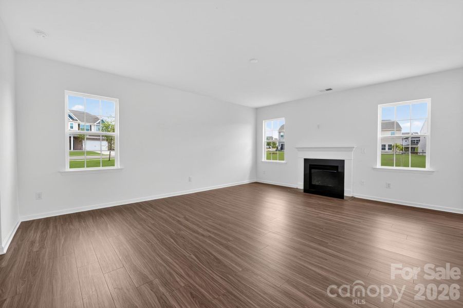 Spacious, unfurnished interior of a new home in Shannon Woods, Maiden (Image 11).