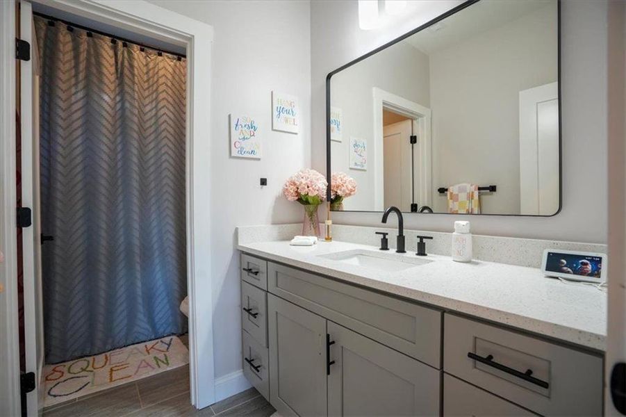 Furnished interior view inside a new home in , Acworth (Image 63).