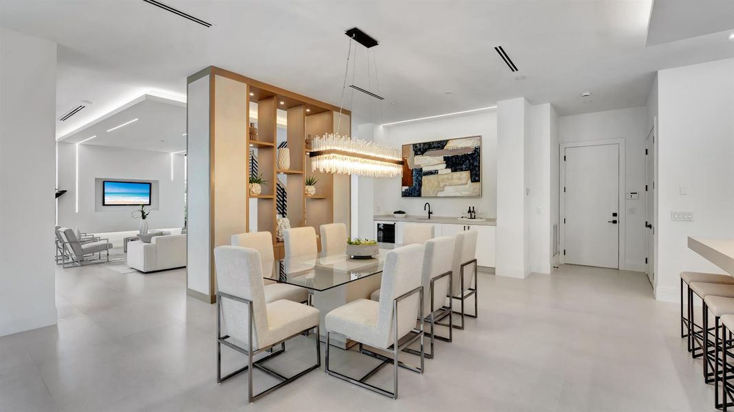 Furnished interior view inside a new home in , Boca Raton (Image 27). Furnished interior view inside a new home in , Boca Raton (Image 27).