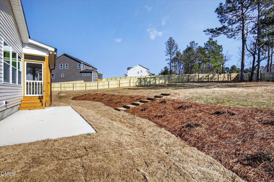 DC 125 Selma French Country-43