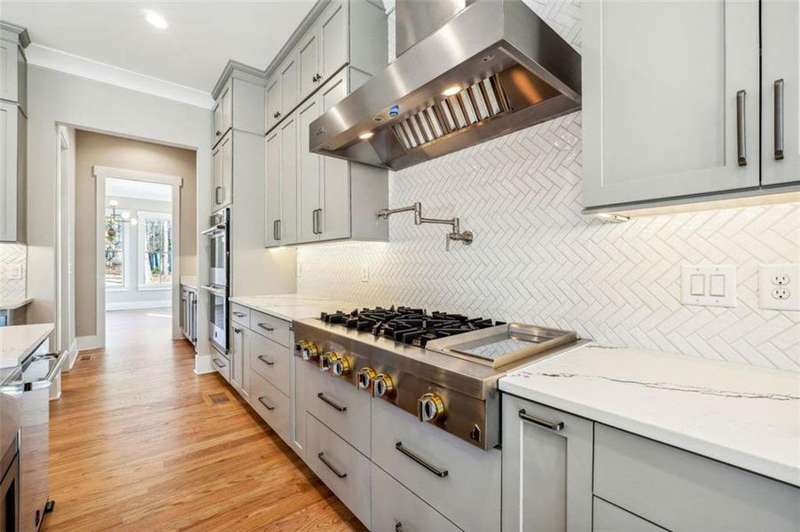 Furnished interior view inside a new home in , Atlanta (Image 13).