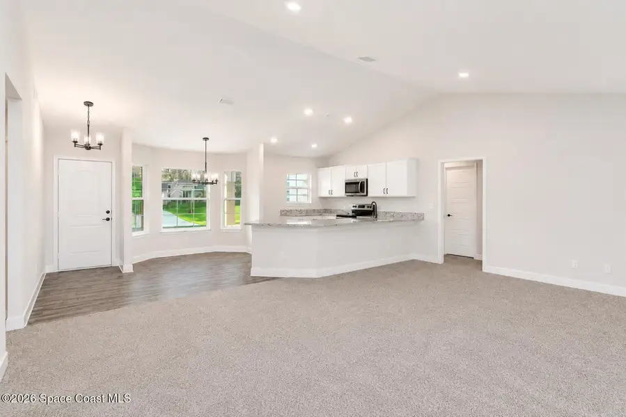 Spacious, unfurnished interior of a new home in Palm Bay, Palm Bay (Image 6).