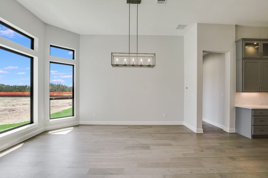 Representative unfurnished interior of a home built from the San Simeon I by Giddens Homes in Clearwater Ranch, Liberty Hill (Image 496).