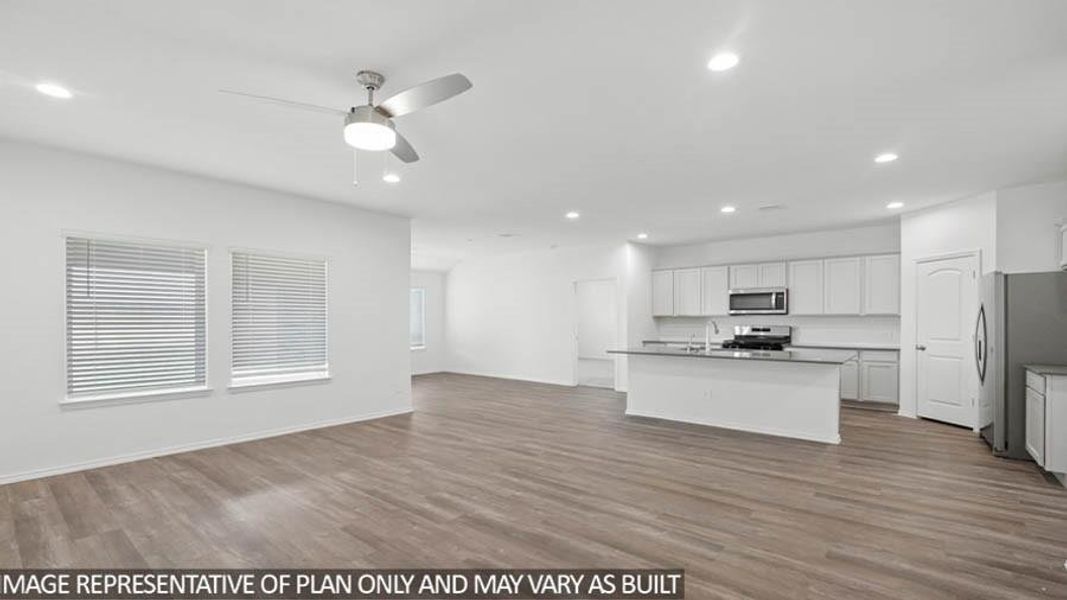 Spacious, unfurnished interior of a new home in Sunterra, Katy (Image 16).