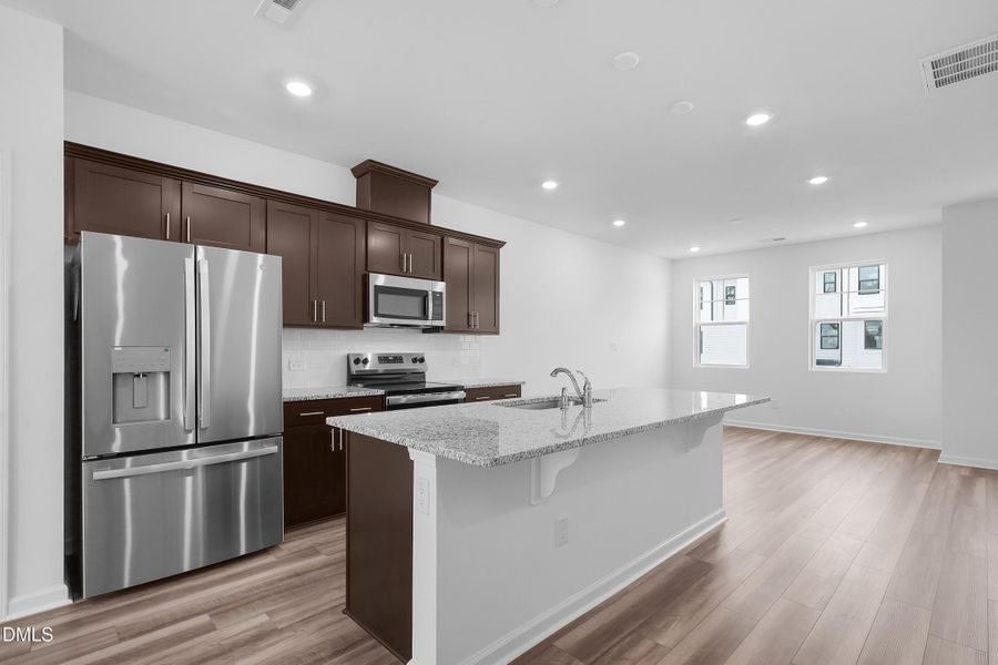 SUN_ElmGrove_Pic_Wyatt_Kitchen_5of6 SUN_ElmGrove_Pic_Wyatt_Kitchen_5of6