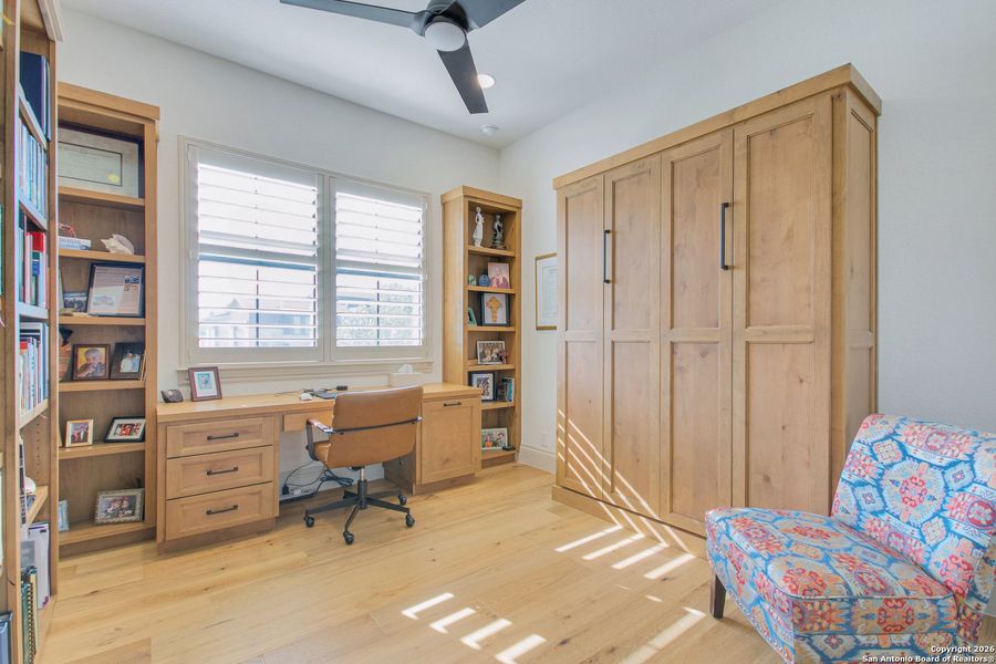 Furnished interior view inside a new home in , Boerne (Image 33).