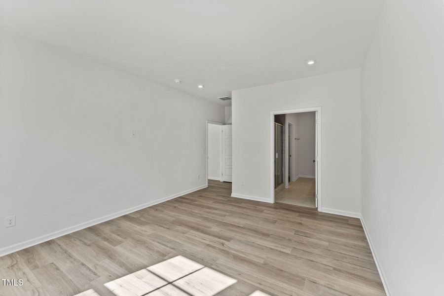 19-Primary Bedroom HHHunt Homes 19-Primary Bedroom HHHunt Homes