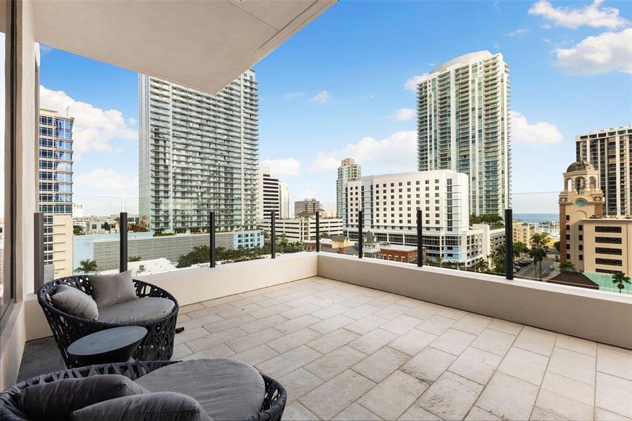 Condo located in St. Petersburg, FL showcasing its design and architecture (Image 19). Condo located in St. Petersburg, FL showcasing its design and architecture (Image 19).