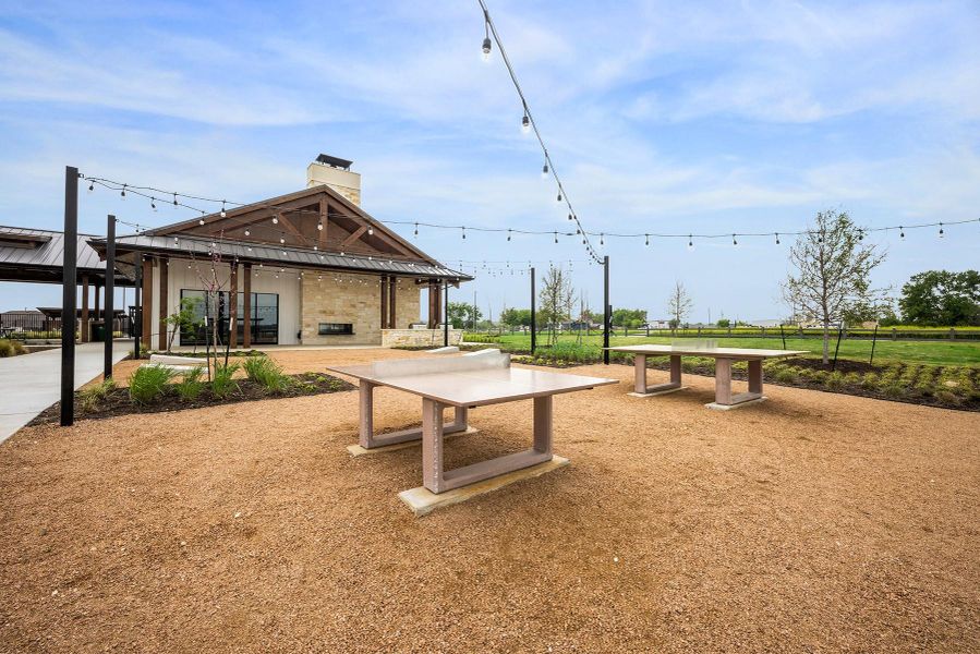 Community amenities in Carillon, Manor (Image 16).