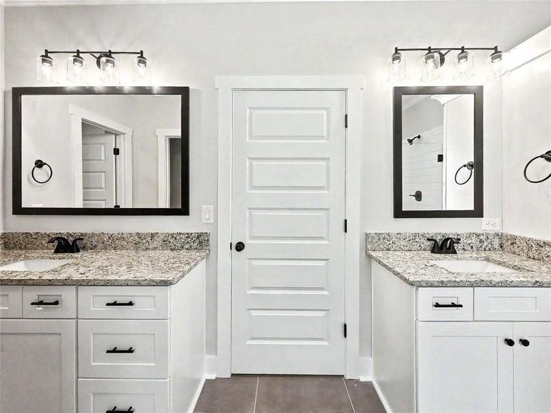 Furnished interior view inside a new home in , Dallas (Image 9).