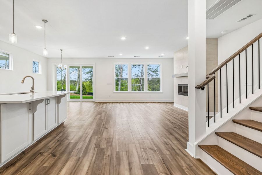 Spacious, unfurnished interior of a new home in Devonshire, Mount Juliet (Image 29).