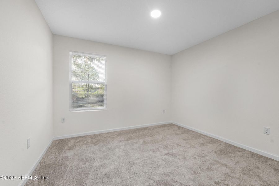 Spacious, unfurnished interior of a new home in , Jacksonville (Image 25).