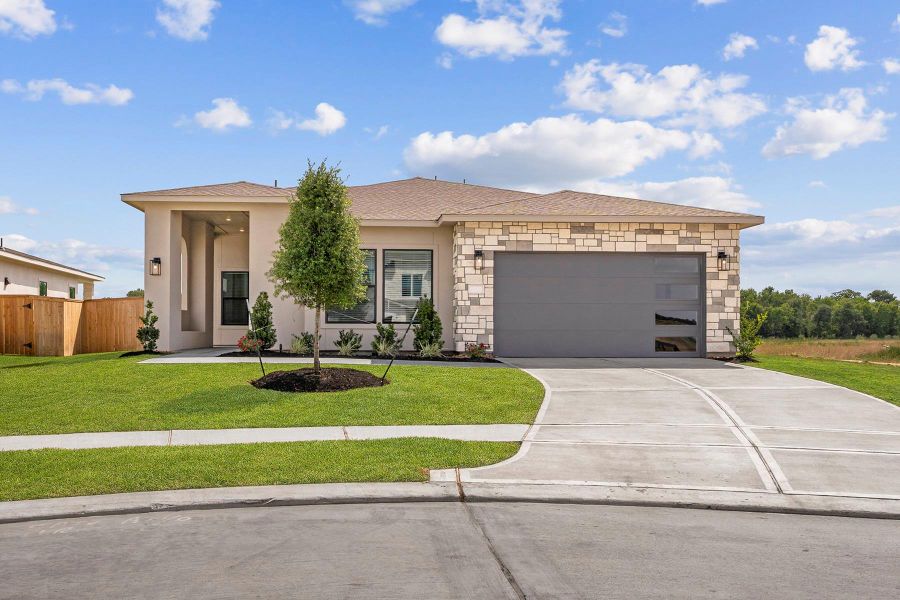 Image 19 of a home in Hallimore Ranch.