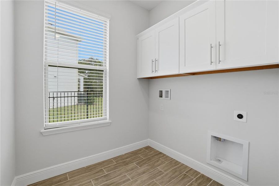 Spacious, unfurnished interior of a new home in Waterleigh, Winter Garden (Image 21).